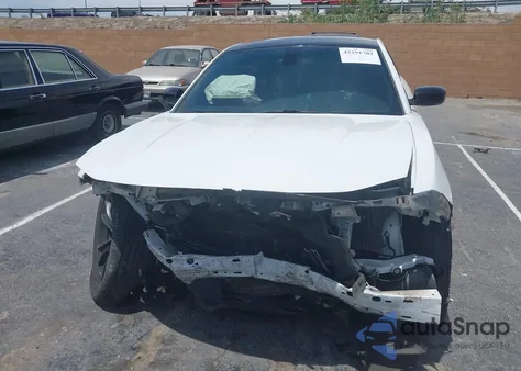 2018 Dodge Charger Sxt Rwd z USA, uszkodzony, nr VIN 2C3CDXBG8JH284712